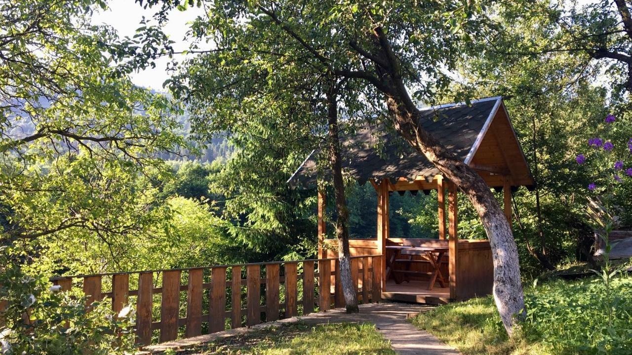 Shepit Pruta Hotel Yaremche Exterior photo